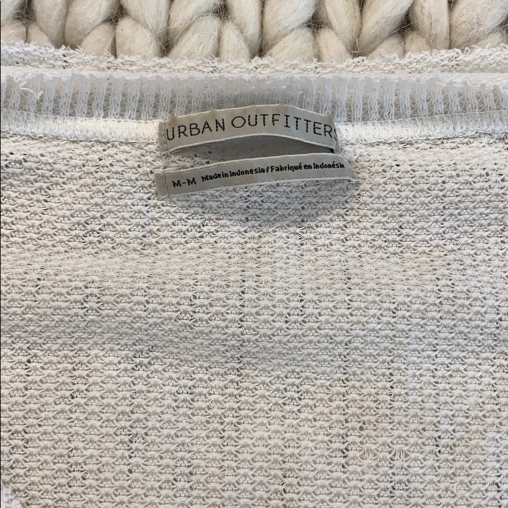 URBAN OUTFITTERS LONG SLEEVE. - Picture 4 of 4
